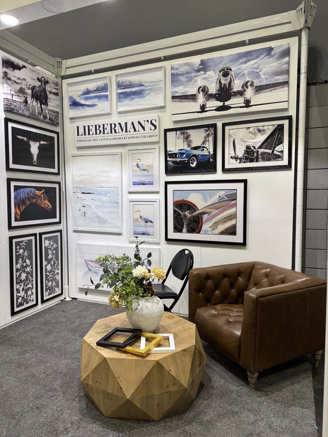 Best Wall Decor 2026 Trends From Framer and Art Gallery