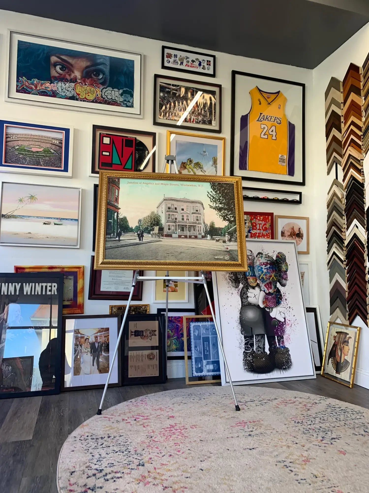 Custom Framing Trends for 2023: Elevate Your Wall Art and Home Decor - Modern Memory Design Picture frames - NJ Frame shop Custom framing