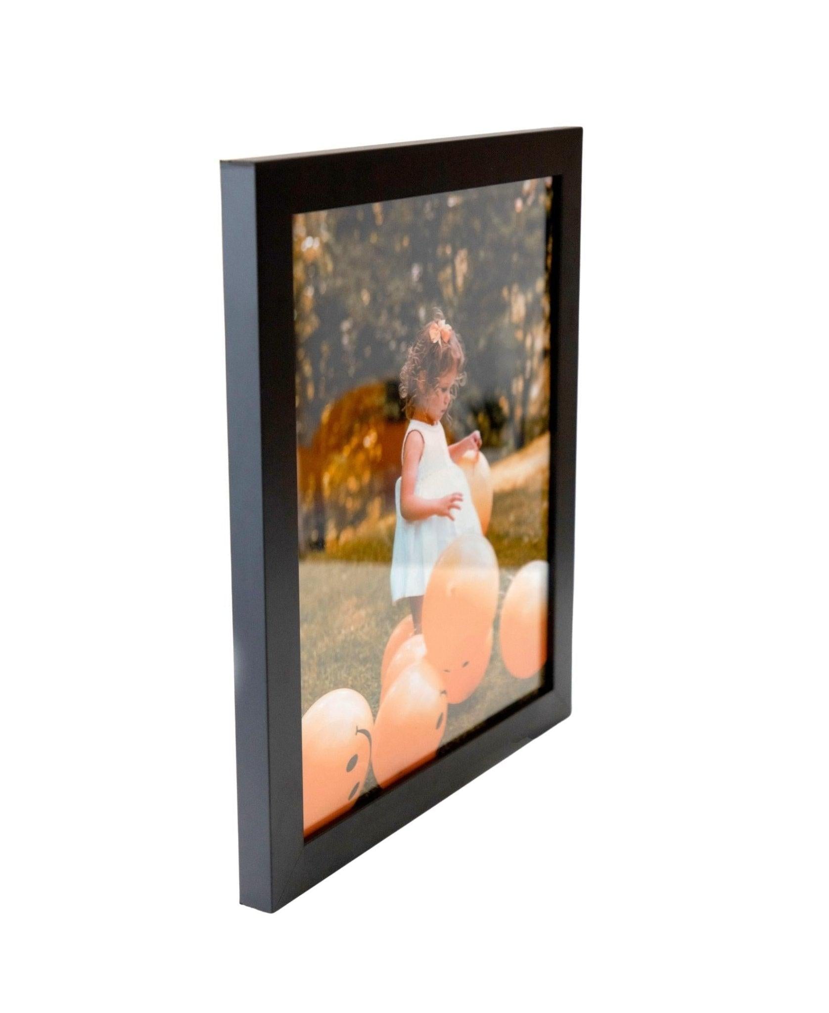 What is a picture frame? NJ Frame shop Explains - Modern Memory Design Picture frames - NJ Frame shop Custom framing