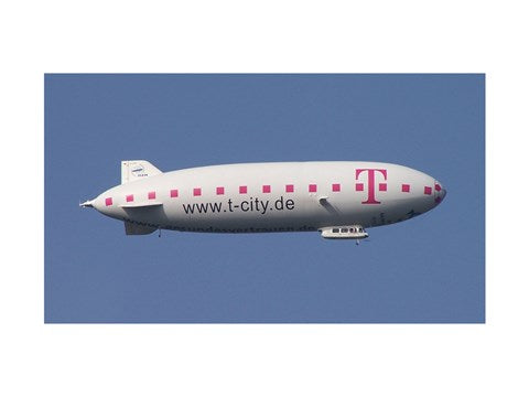 Zeppelin - color photo