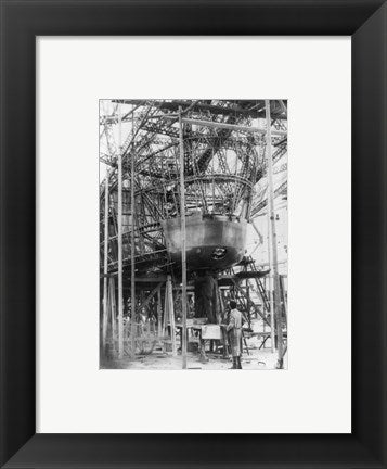 Framed Art Gondola of New Zeppelin for Pilot and Passengers Wall Decor 18x24 Artwork