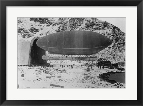 Framed Art Blimp-Wellman Air Ship, Spitzbergen Wall Decor 18x24 Artwork