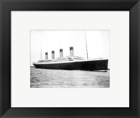 Framed Art Titanic B&W Wall Decor 18x24 Artwork