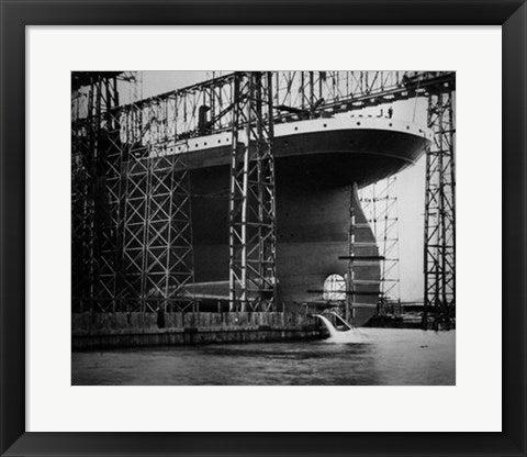 Framed Art Titanic Constructed at the Harland and Wolff Shipyard in Belfast Photo Wall Decor 18x24 Artwork