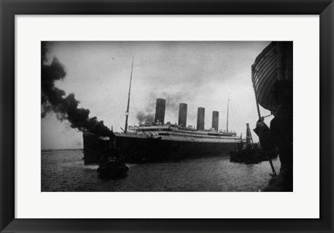 Framed Art Titanic Leaving Harbor Wall Decor 18x24 Artwork