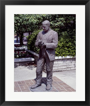 Framed Art Statue of William Sidney Porter in Greensboro, North Carolina Wall Decor 18x24 Artwork