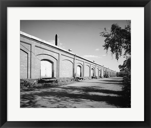 Framed Art PERSPECTIVE VIEW OF SIDE - Norfolk and Western Freight Depot, Ninth and Eleventh Streets at bank of James River, Lynchburg Wall Decor 18x24 Artwork