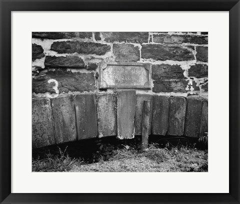 Framed Art HORIZONTAL VIEW SHOWING KEYSTONE OF ARCH AND INSCRIBED STONE ABOVE - James River and Kanawha Canal Bridge, Ninth Street between Wall Decor 18x24 Artwork