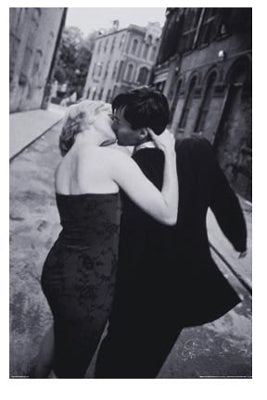 Her Kiss, SoHo, NYC Art Print - Romantic Cityscape Wall Decor 14 x 11