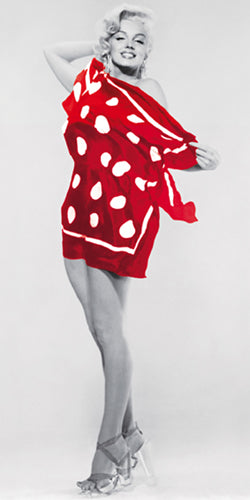 Marilyn Monroe Marilyn at the Beach, 1953 Art Print by Bert Reisfeld - Iconic Photography Wall Décor