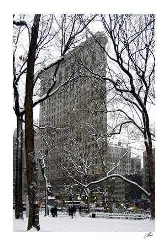 Flatiron Building in Snow by Igor Maloratsky Wall Art Décor 19 x 13 Art Print