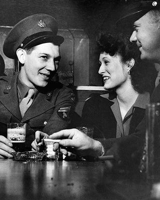 Girl with WWII Soldiers at Sea Grill, Washington DC, 1943 by McMahan Photo Archive Wall Art Décor 10 x 8 Art Print