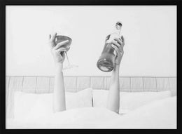 Aperol In Bed Horisontal - Pictufy Studio III Framed Art | Home or Office Art